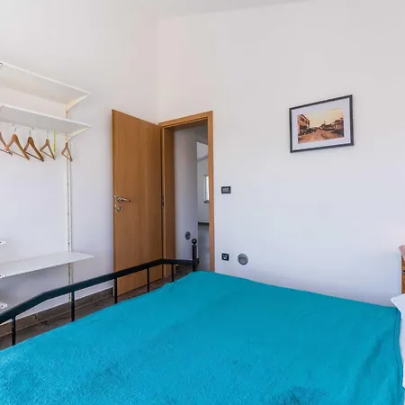 Sunshine - Private Heated Pool & Sport Fields