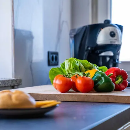 Sunshine - Private Heated Pool & Sport Fields Nyaraló